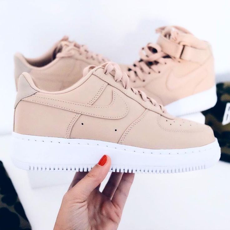 nike chaussure air force one femme